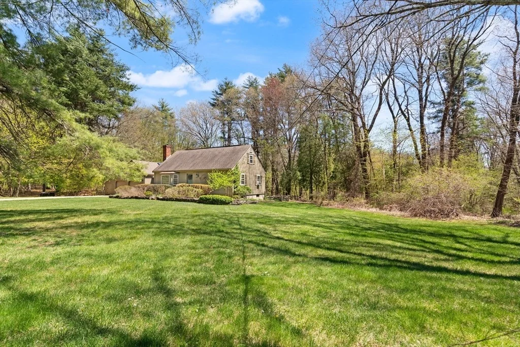 Photo of 11 Hemlock