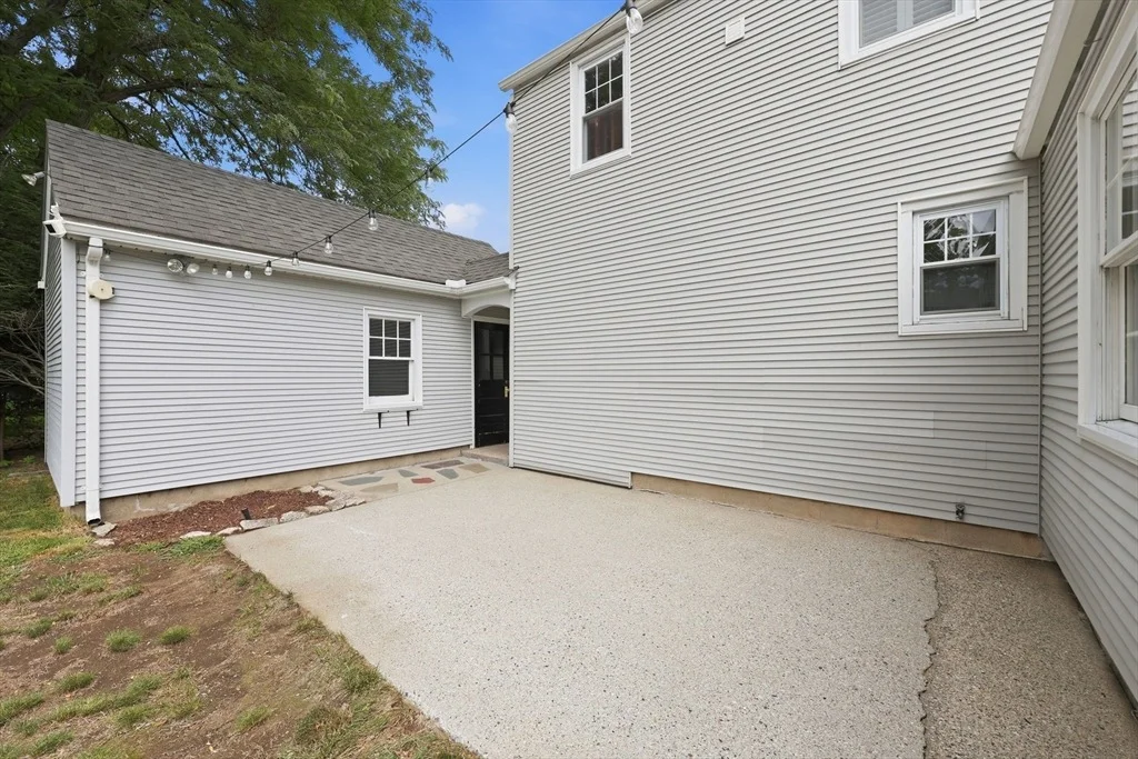 Photo of 250 Gillette Ave