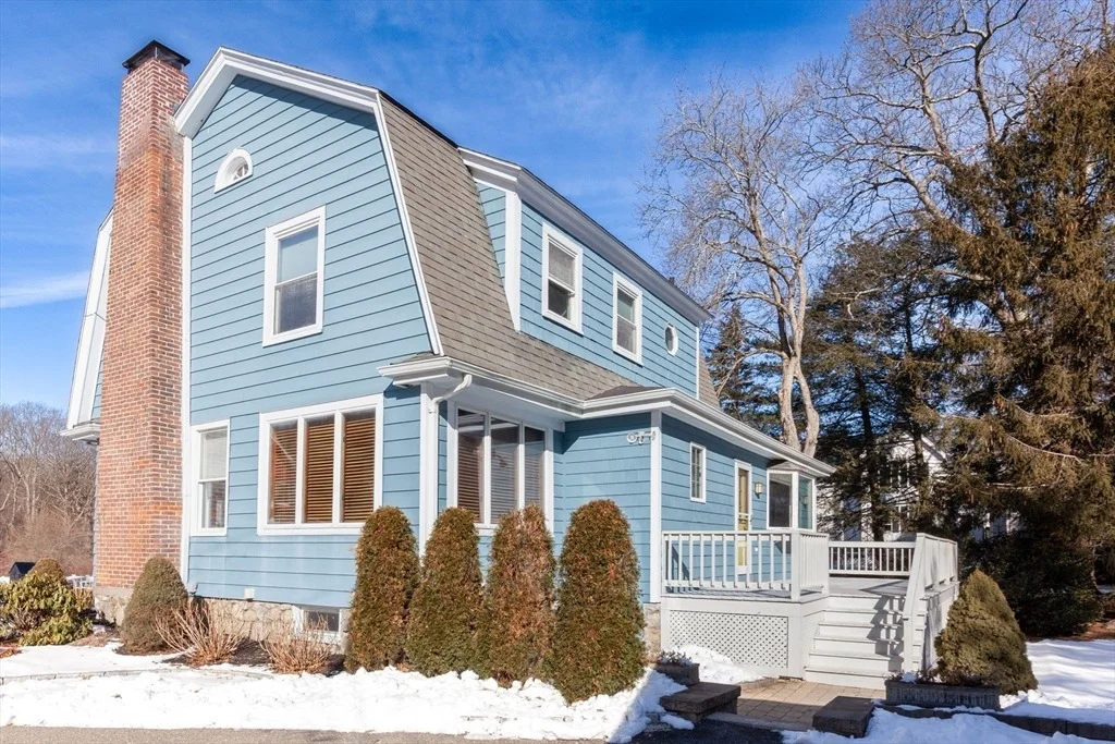 Photo of 177 Oak St