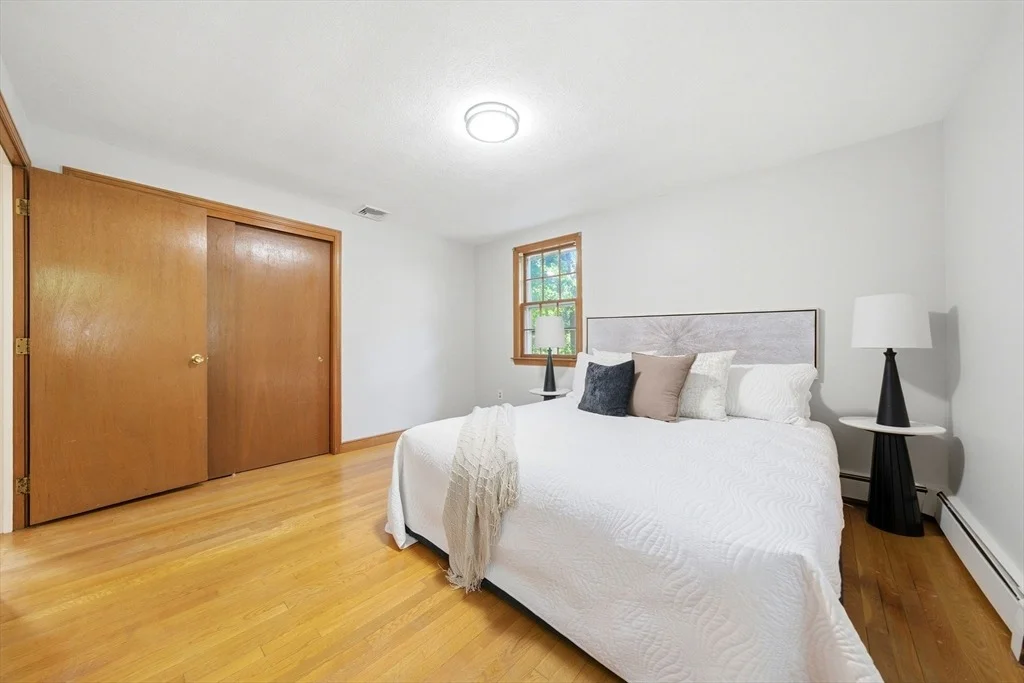 Photo of 10 Richardson Cir