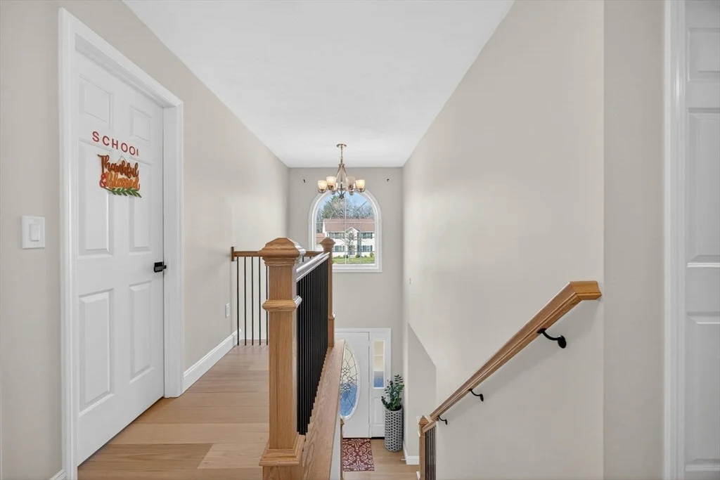 Photo of 43 Mohawk Dr