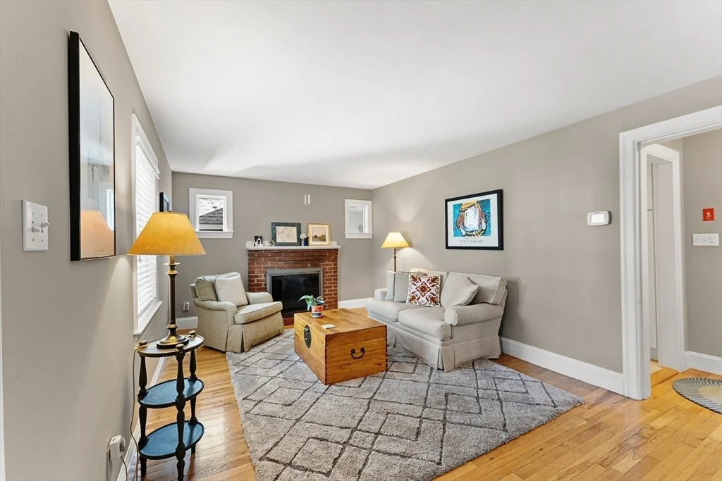 Photo of 1052 Greendale Ave