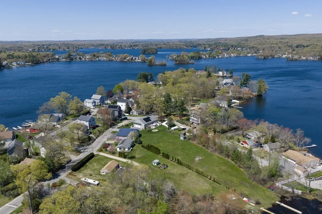 Photo of 32 Colonial Rd