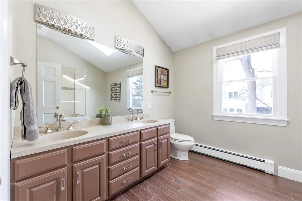 Photo of 60 Douglas Rd