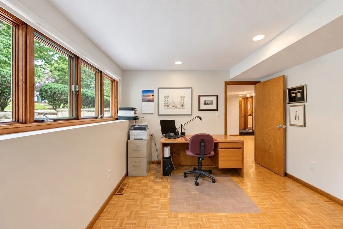 Photo of 9 West Ridge Dr