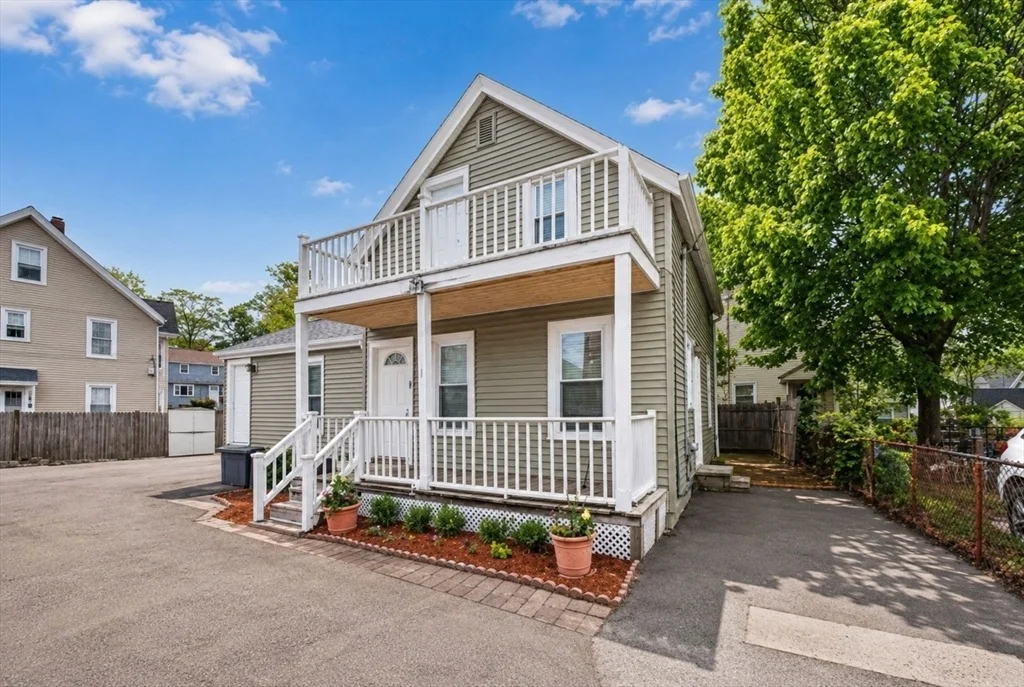 Photo of 12 Cottage Pl