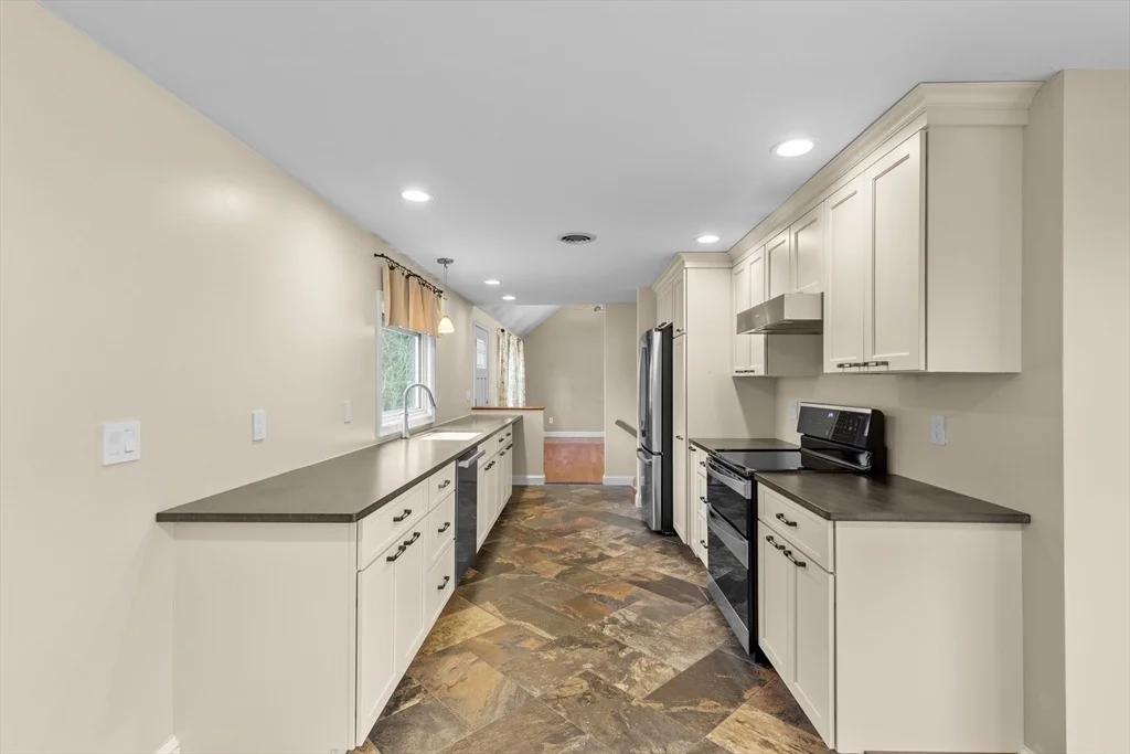 Photo of 1 Dillingham Way