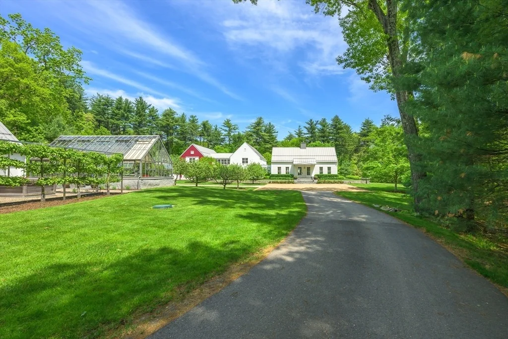Photo of 163 Nagog Hill Rd