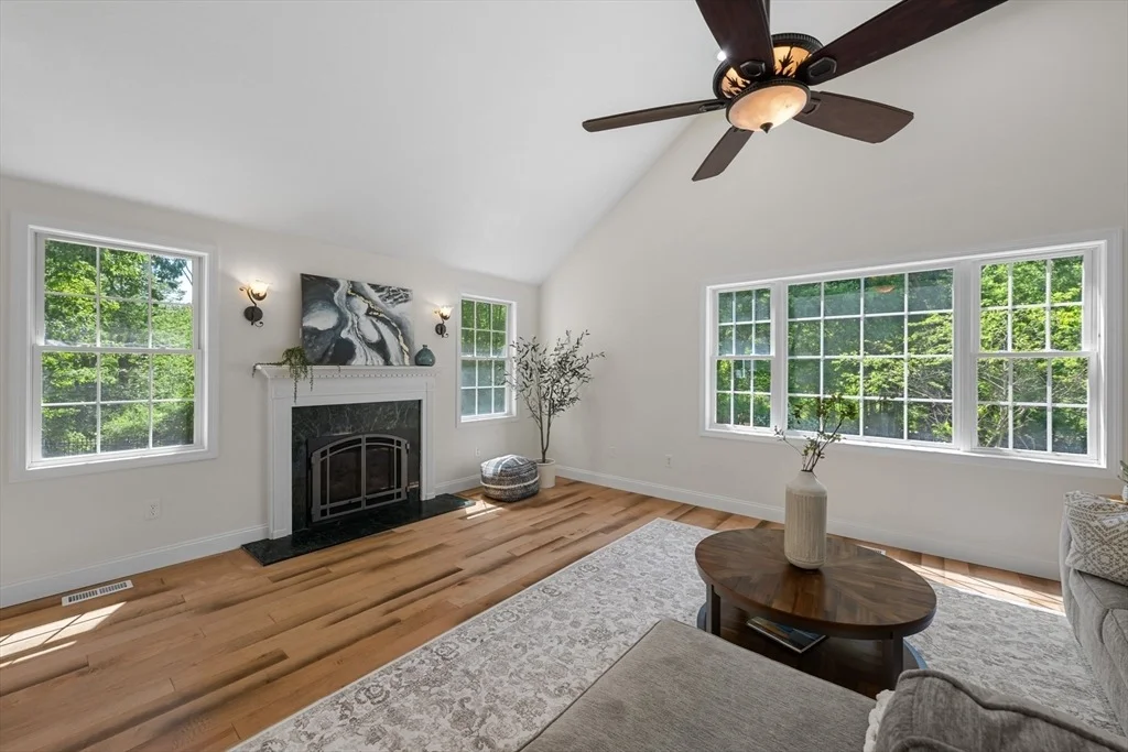 Photo of 128 Memorial Dr