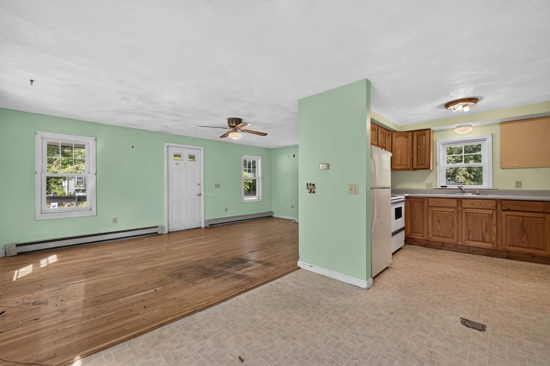 Photo of 17 W Cedar Rd