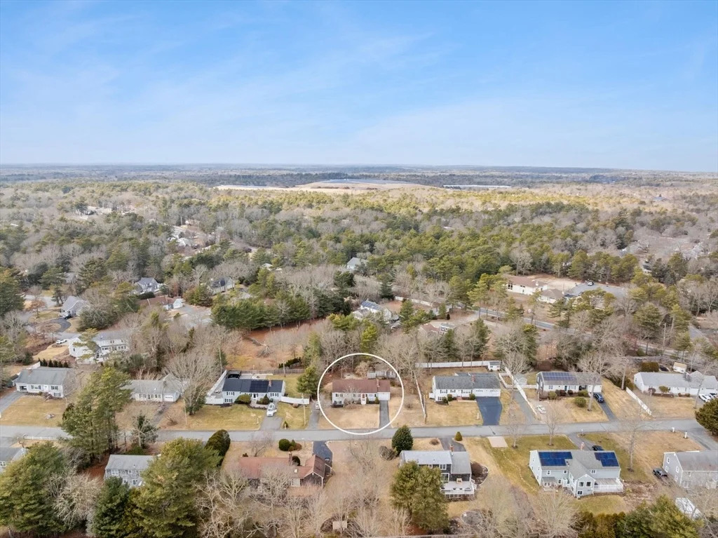 Photo of 38 Westwind Cir