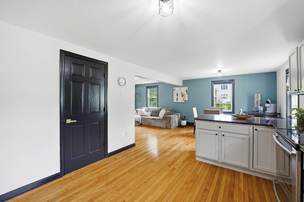 Photo of 308 Brimfield Rd