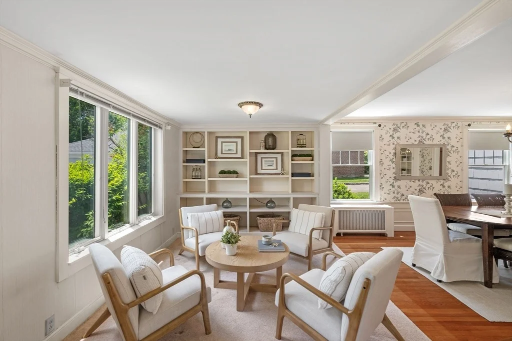 Photo of 10 Charlotte Road
