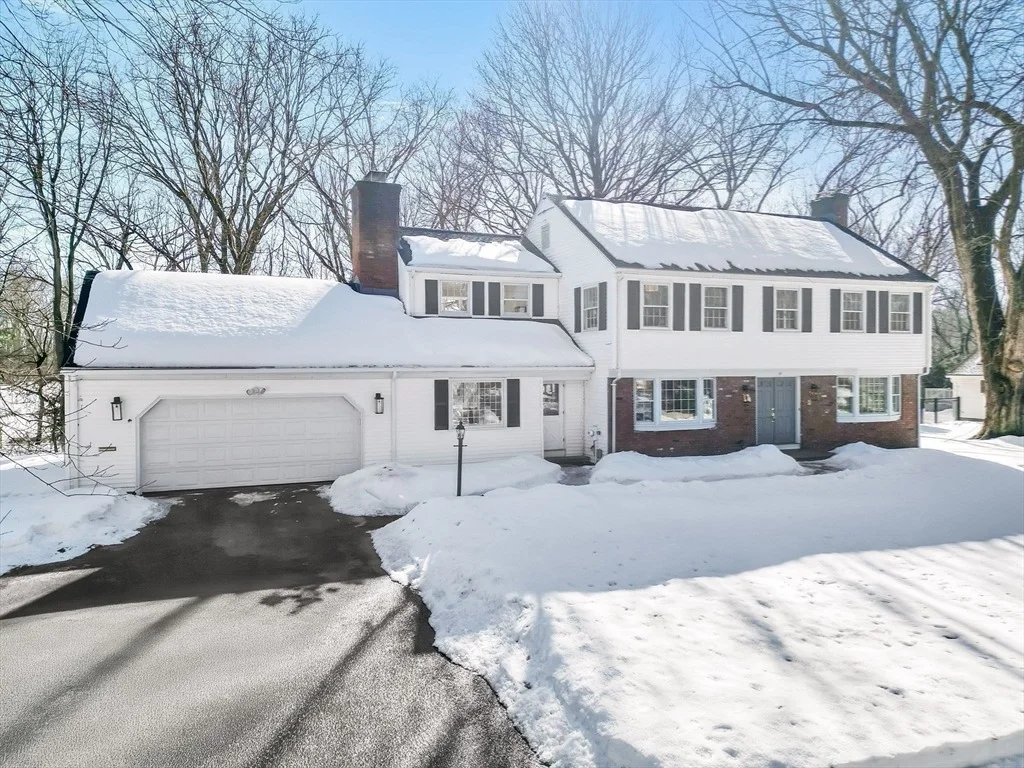 Photo of 59 Lawrence Dr