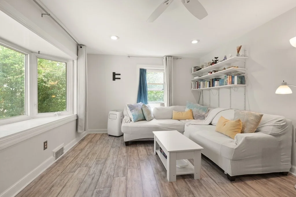 Photo of 7 Marie Ave