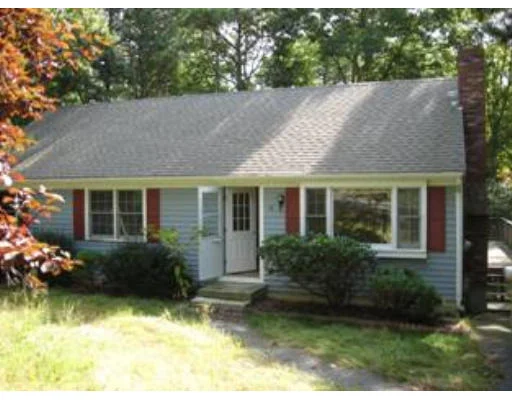 Photo of 19 Longboat Dr
