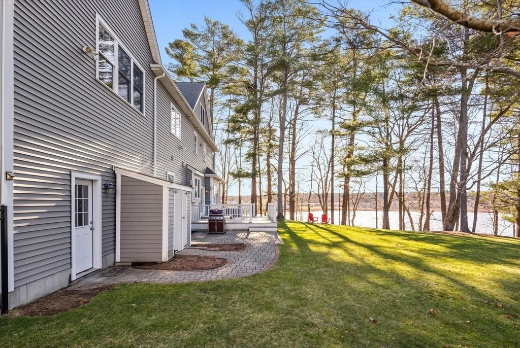 Photo of 95 Gibson Ave