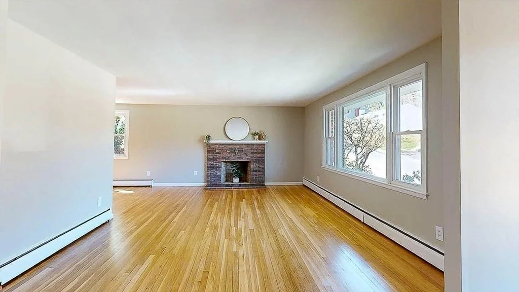 Photo of 31 Sun Valley Dr