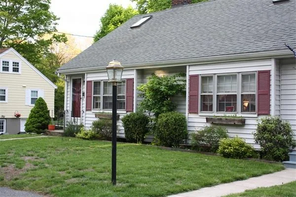 Photo of 98 Myrtle Avenue