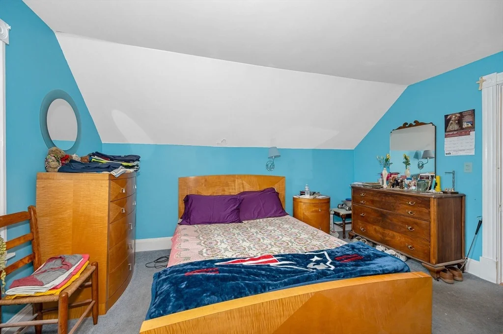 Photo of 2 Light Ave