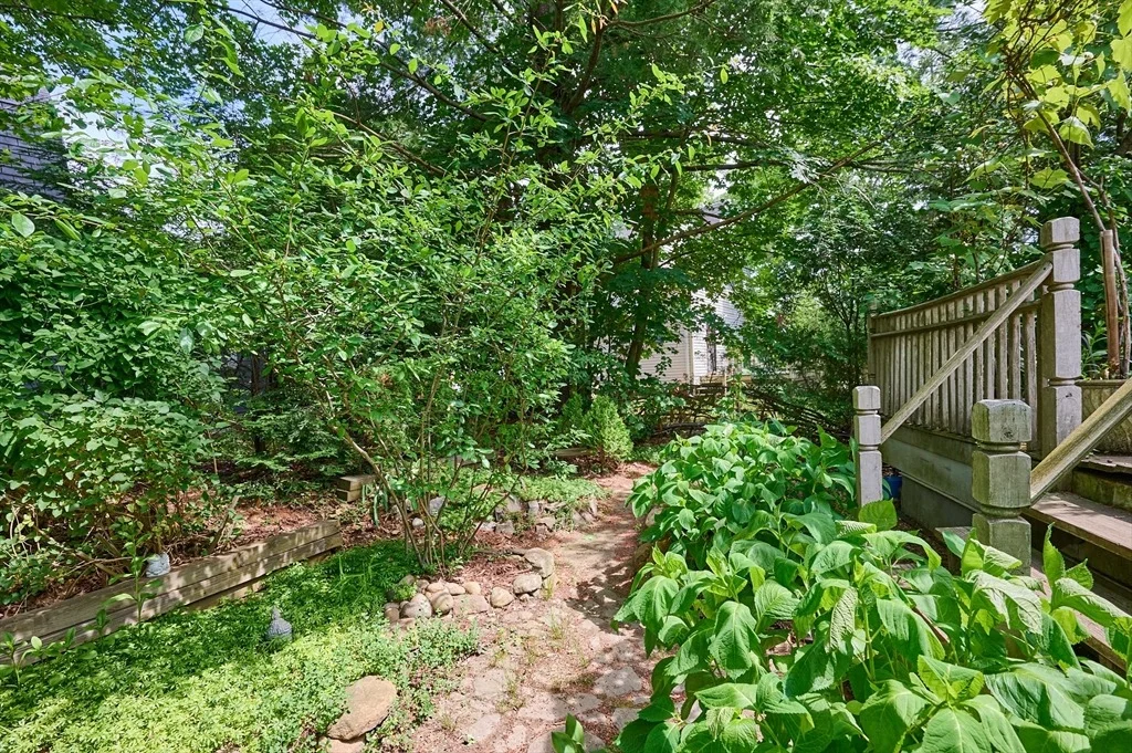 Photo of 289 Triangle St