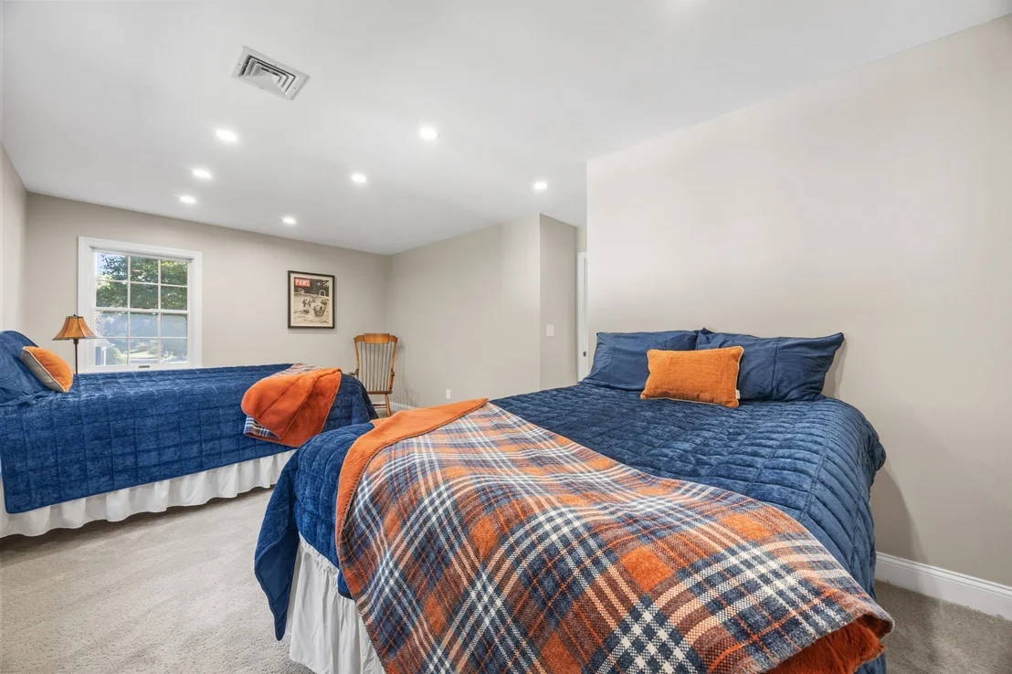 Photo of 101 Diniz Drive