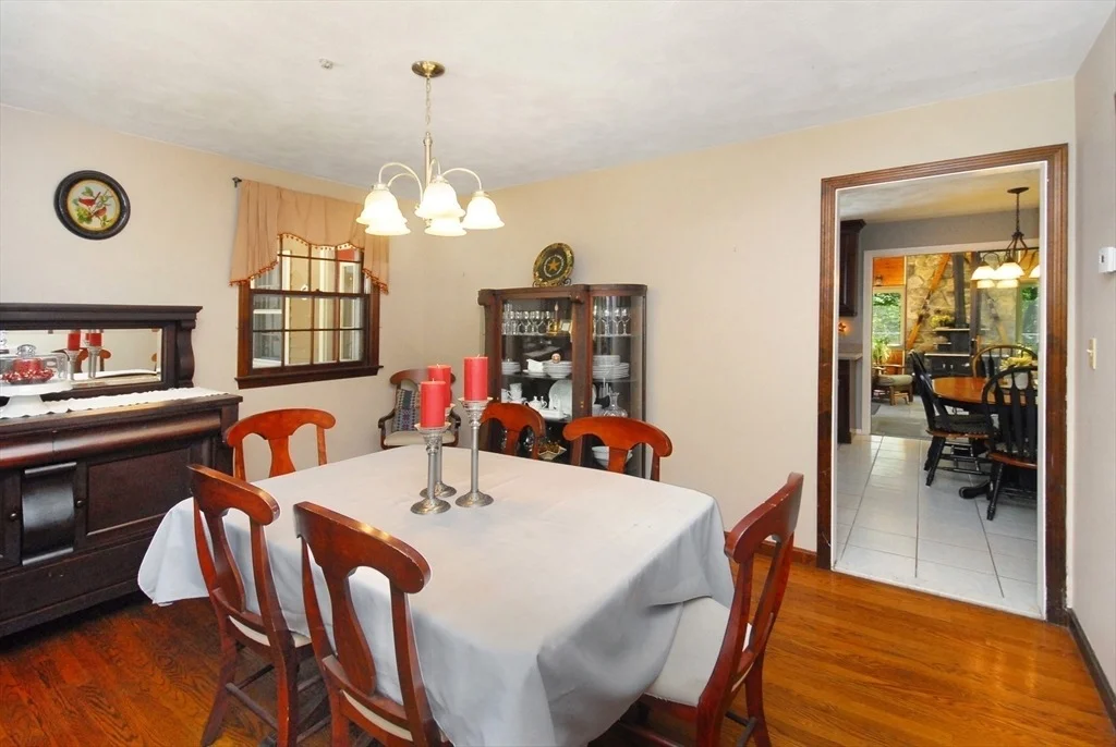 Photo of 7 Country Ln