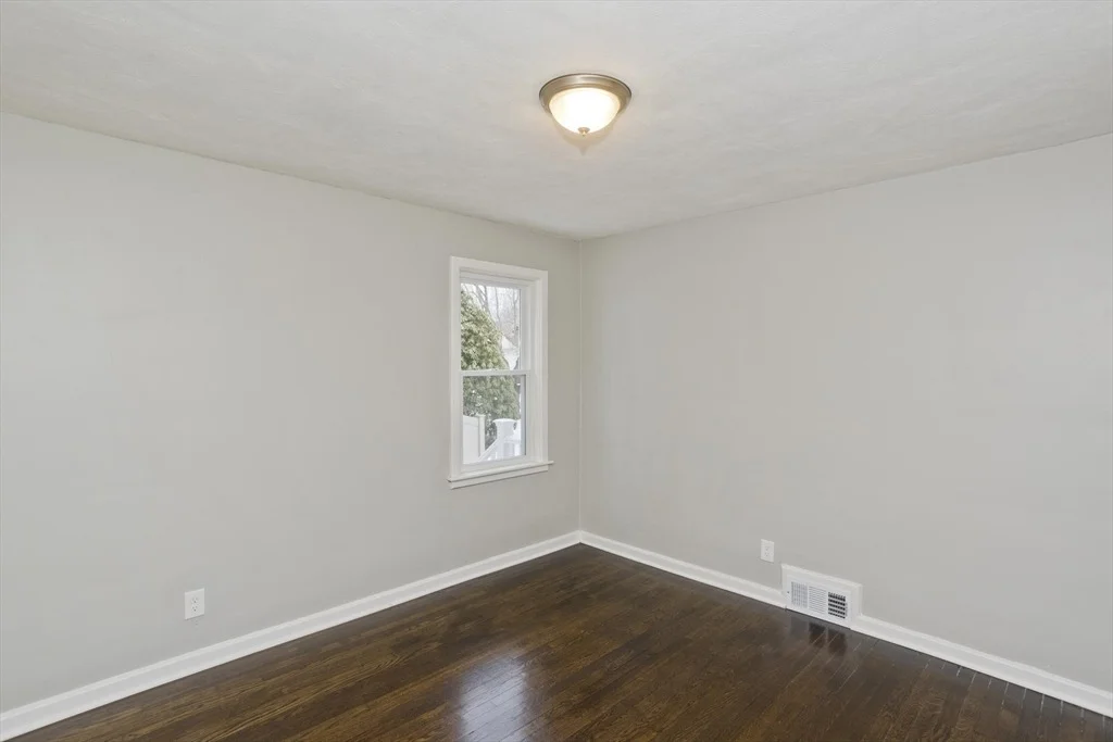 Photo of 61 Saint Jacques Ave