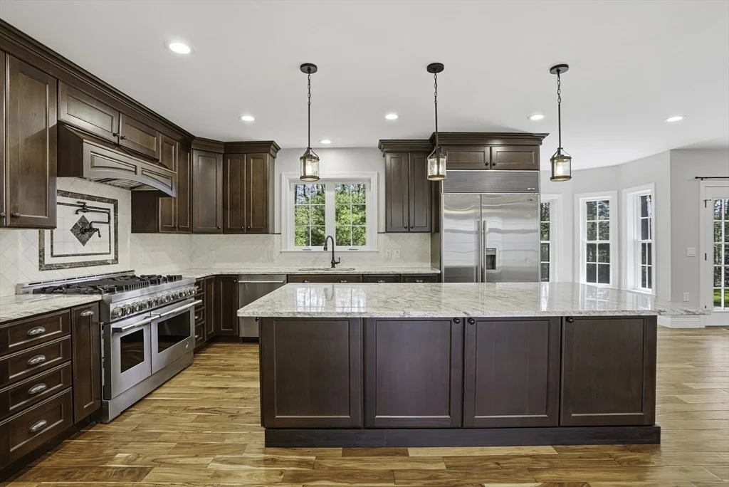 Photo of 11 Fairway Dr