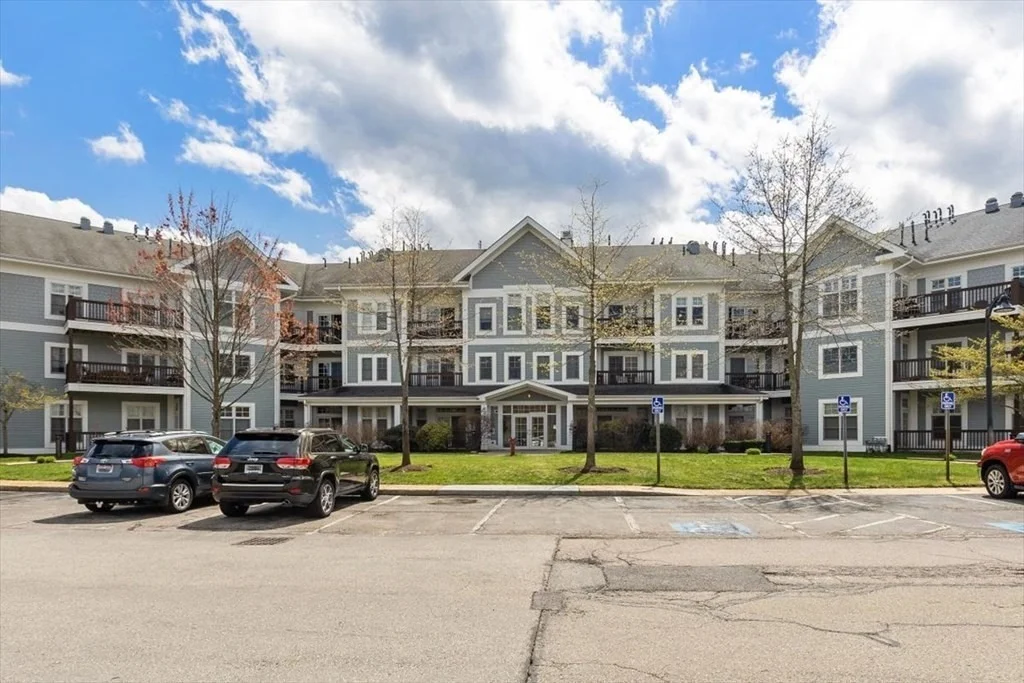 Photo of Unit 4113 at 501 Commerce Drive