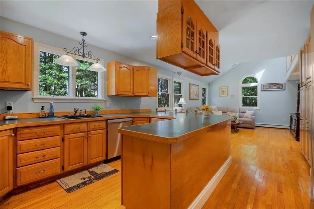 Photo of 290 Mendell Rd