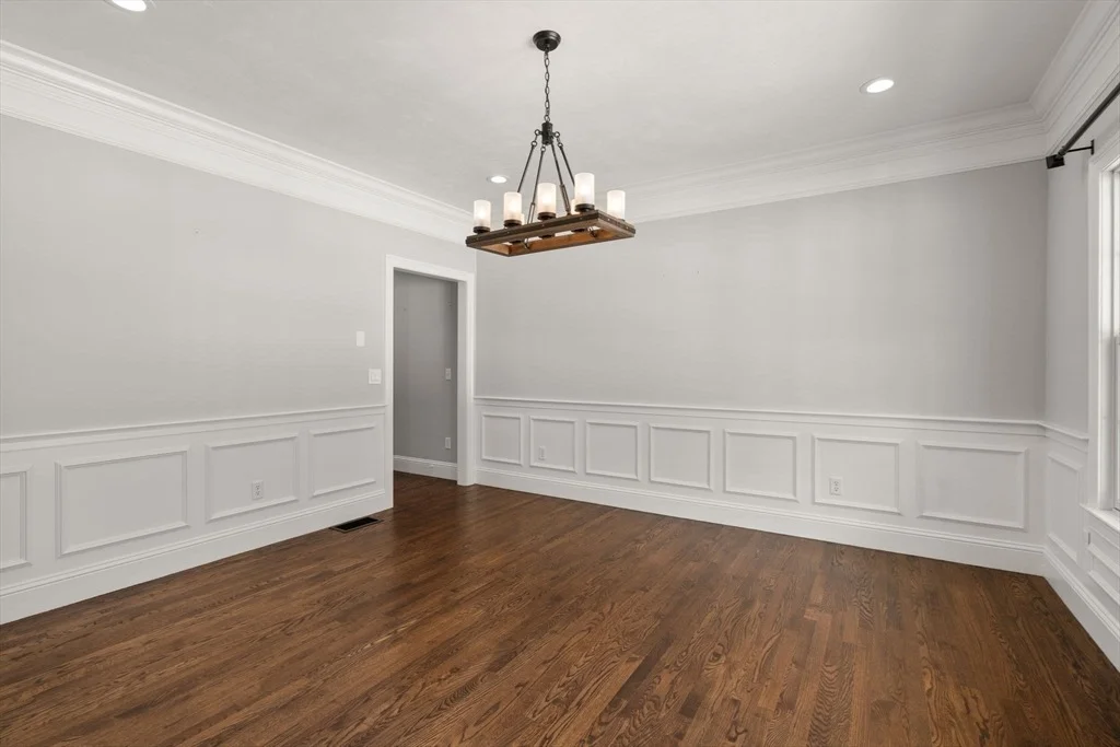 Photo of 17 Larkin Rd
