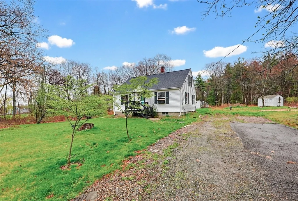 Photo of 321 Townsend Hill Rd