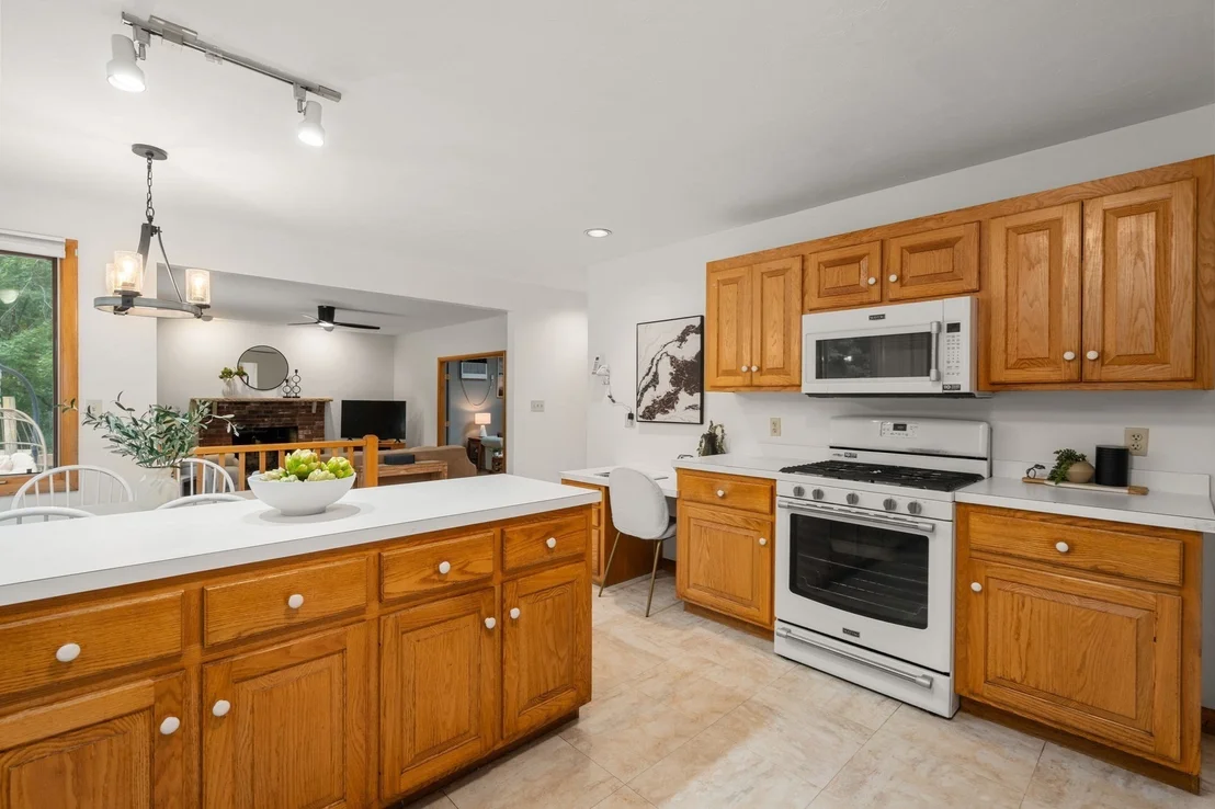 Photo of 31 Raymond Way