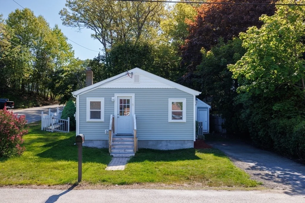 Photo of 8 Freeman Ave