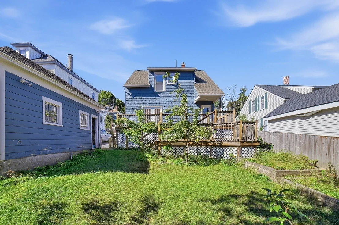 Photo of 36 Putnam Ave
