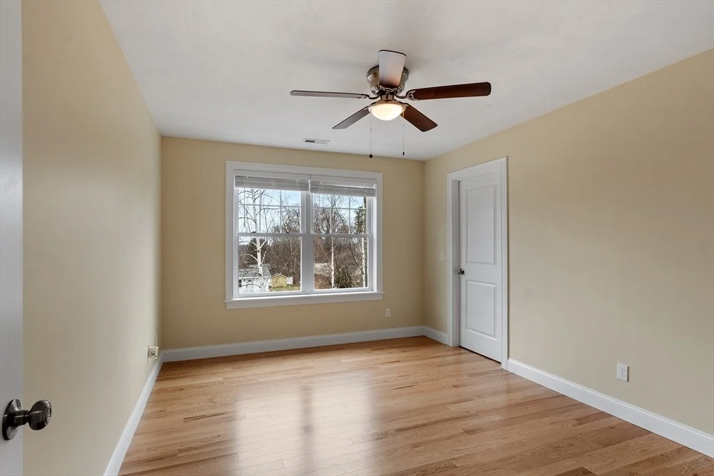 Photo of 23 Leslie Rd