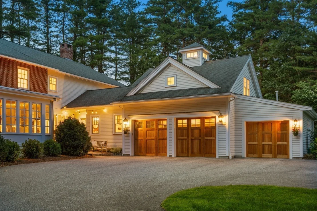 Photo of 1172 Lowell Rd
