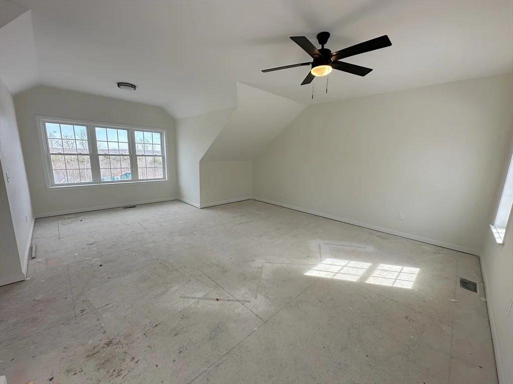 Photo of 31 Oriole Dr