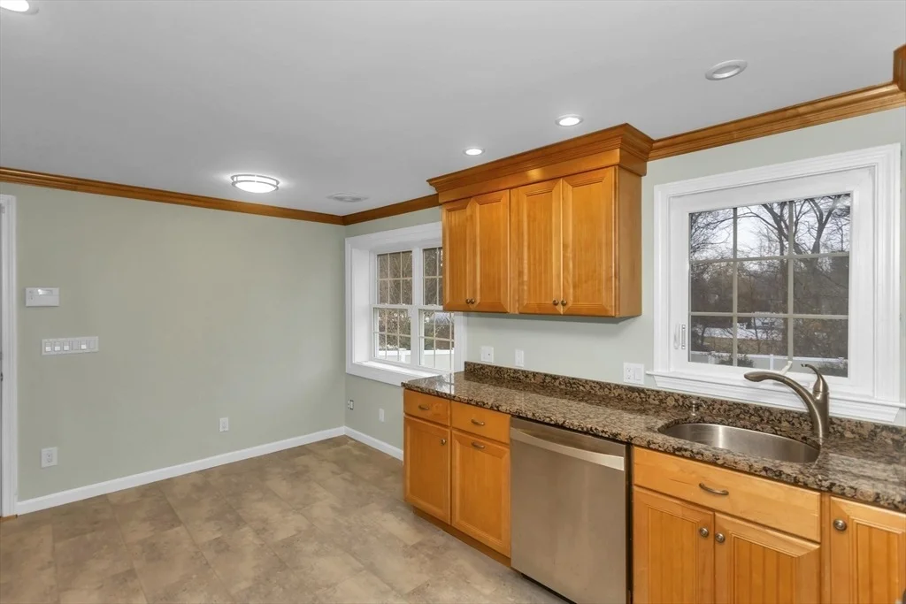 Photo of 192 Gardens Dr