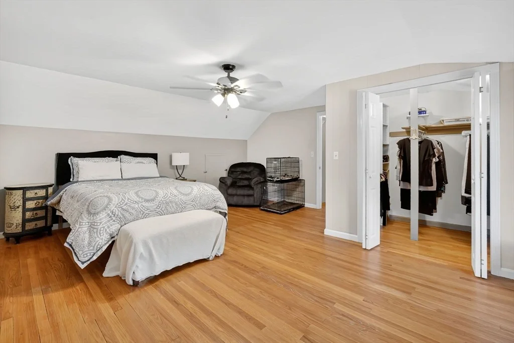 Photo of 9 Longview Dr