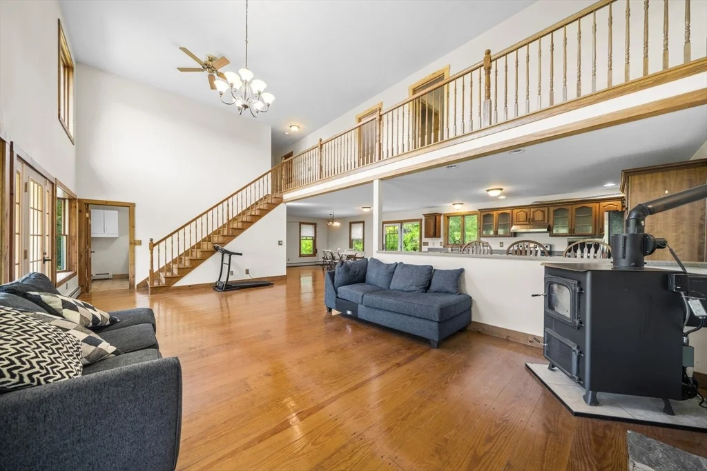 Photo of 52 Washington Rd