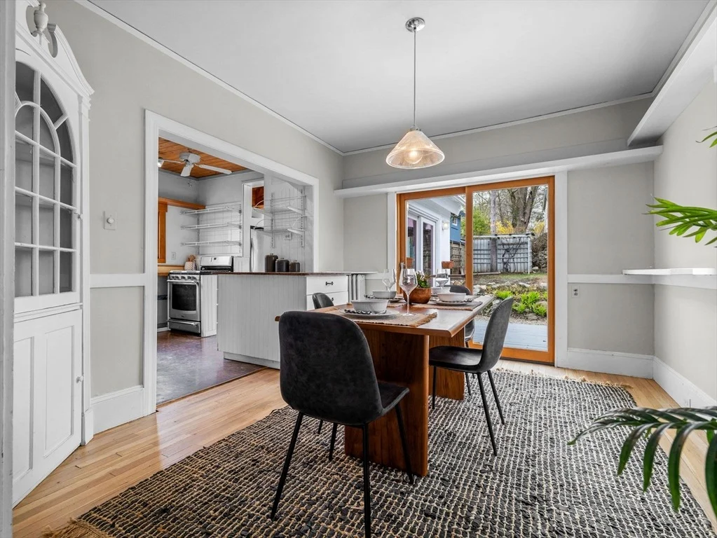 Photo of 595 Summer St