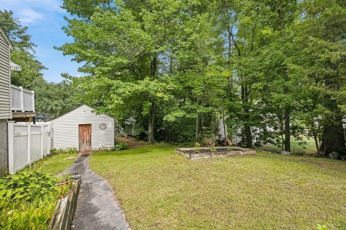 Photo of 13 Hilltop Dr