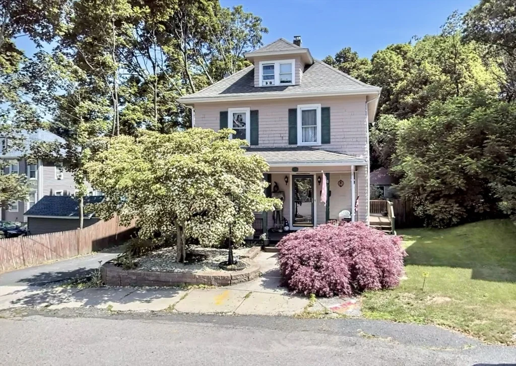 Photo of 20 Palmer Ave