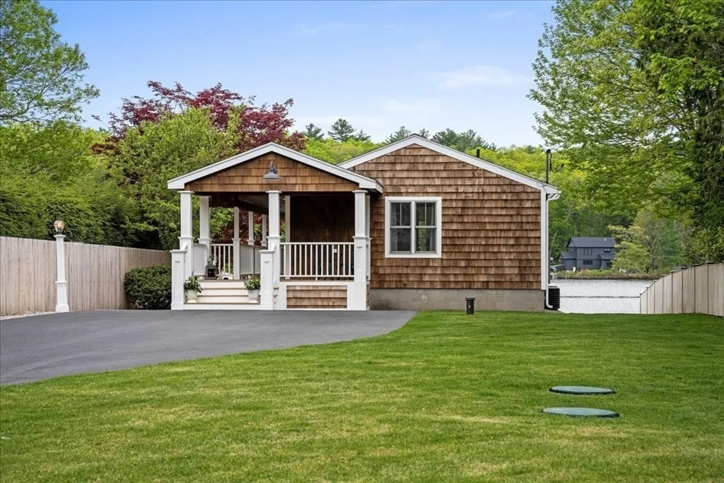 Photo of 166 Klondike Road