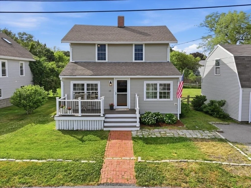 Photo of 13 6th Avenue