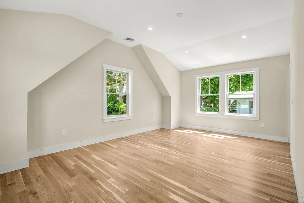 Photo of 10 Naugus Ave