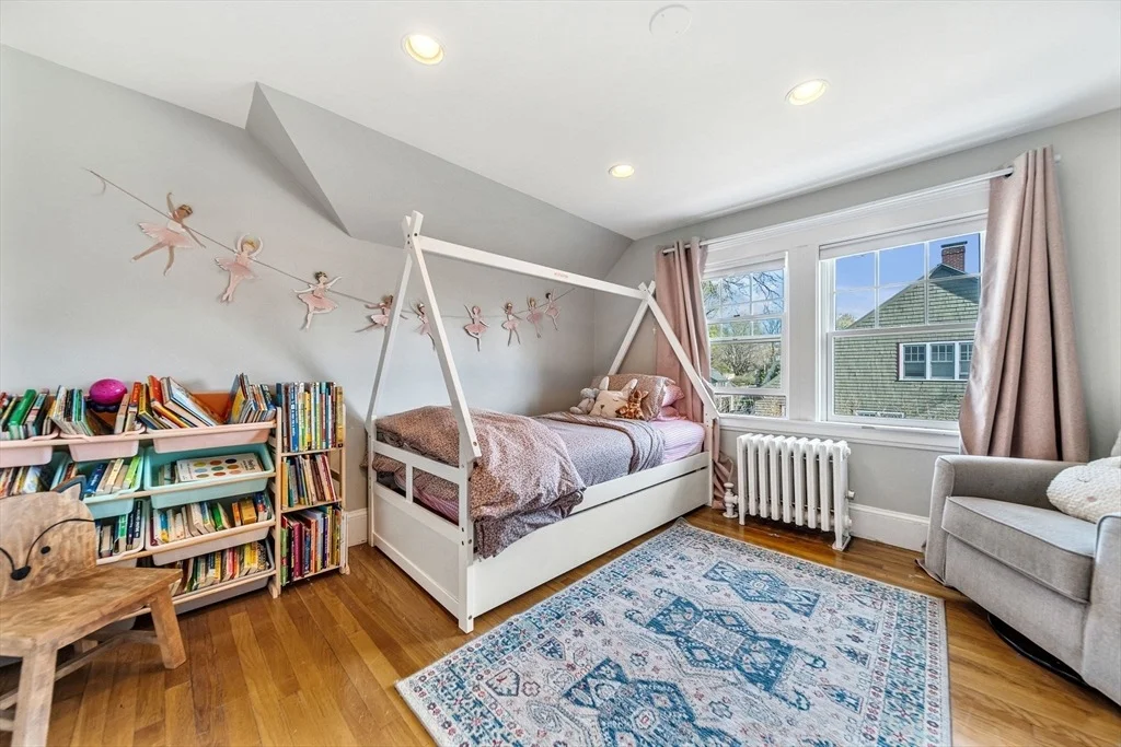 Photo of 711 Webster Street