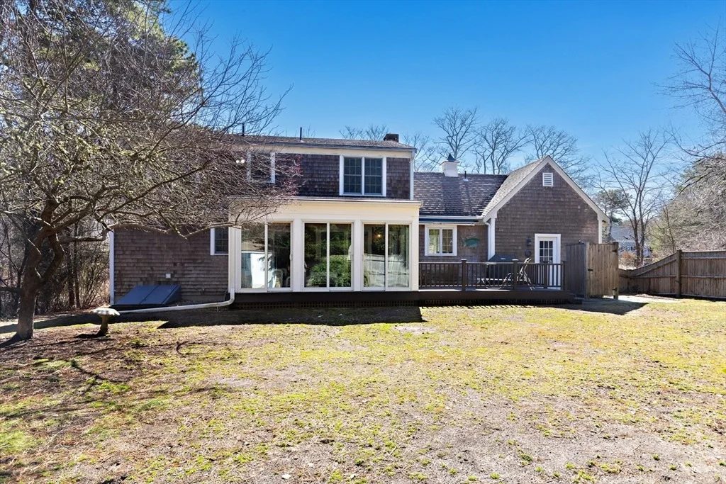 Photo of 120 Stonehenge Dr